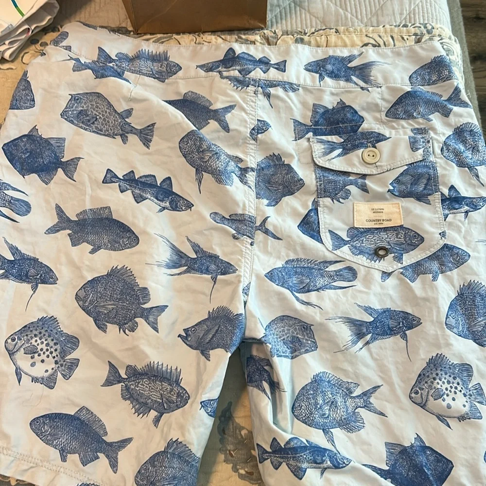 Country Road Blue and White Board Shorts with Nautical Fish Print, Size Large - Picture 4 of 6